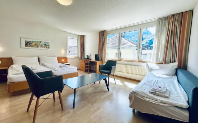 Hotel Rebstock – Guest Rooms – Meiringen