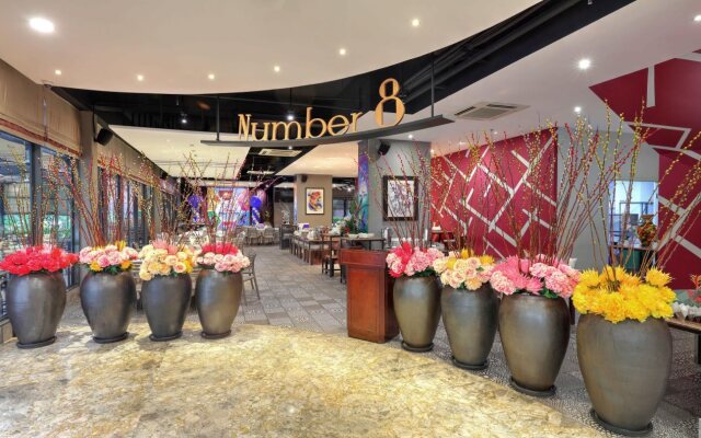 Acappella Suite Hotel