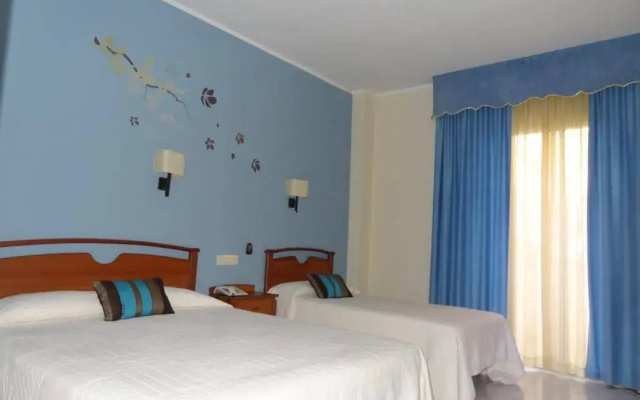 Hotel Llansola