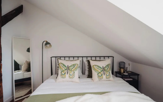 Riverside Nest - LoftAffair