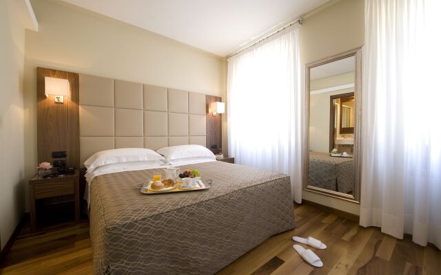 Fenice Milano Hotel