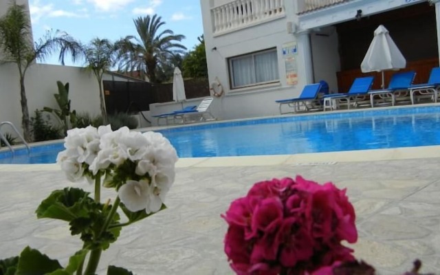 Tsialis Hotel Apartments