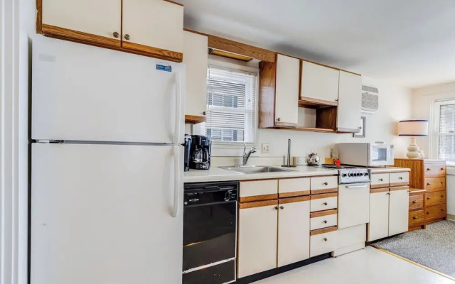 Maryland Gardens 19D