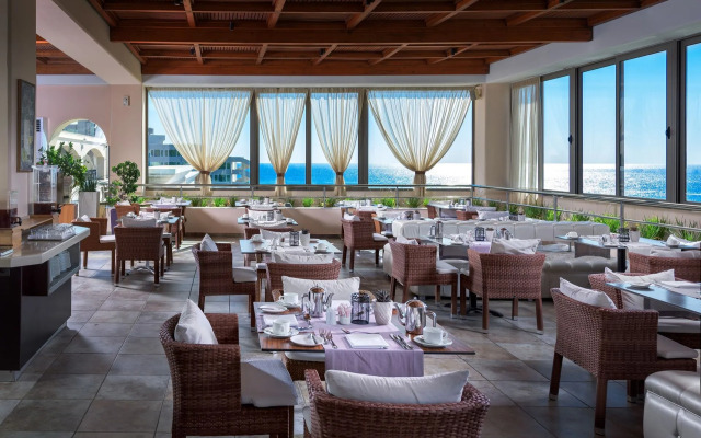 La Marquise Luxury Resort Complex