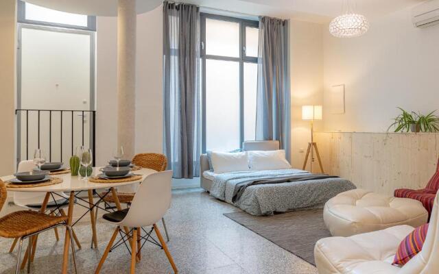 Moderno Loft a due passi dal lago