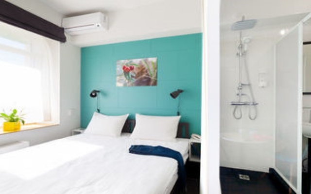 Hotel and Hostel Live