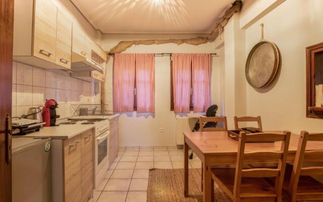 Varousi.Traditional house in old town of Trikala 1