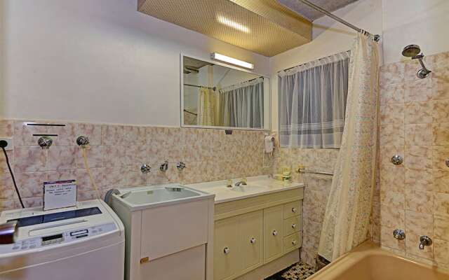 Dolphin Court - Unit 5