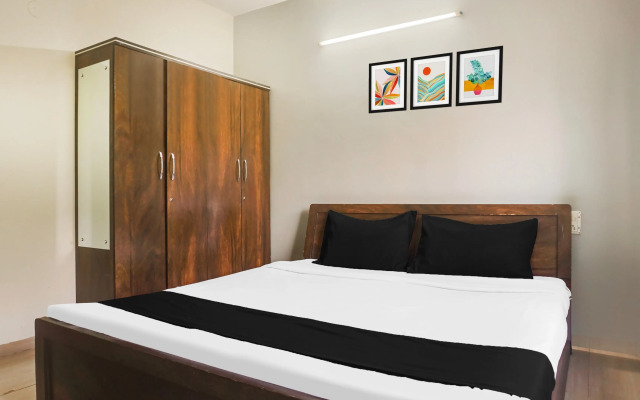 OYO Flagship 81602 Hotel Mv Galaxy