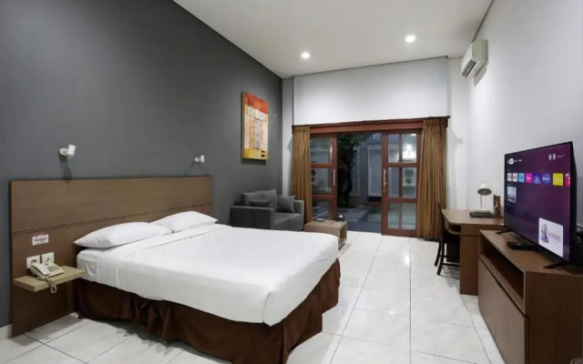ARCS House Pakubuwono by Jambuluwuk