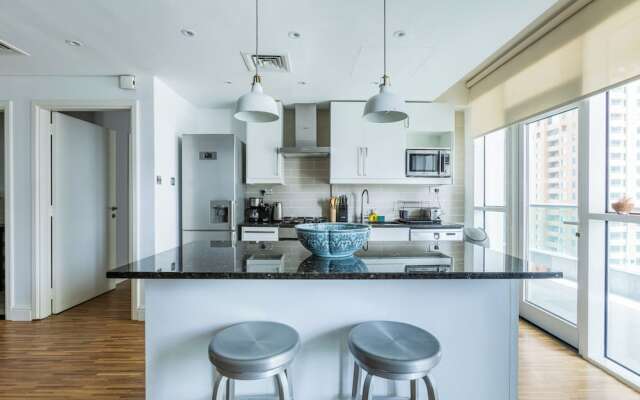 Nasma Luxury Stays - Marina Pinnacle