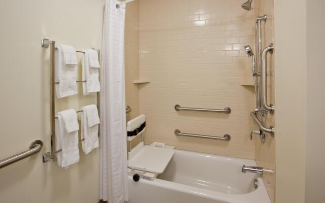 Candlewood Suites Bemidji - Paul Bunyan by IHG
