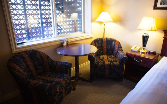 Revelstoke Lodge