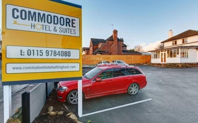 Commodore Hotel & Suites