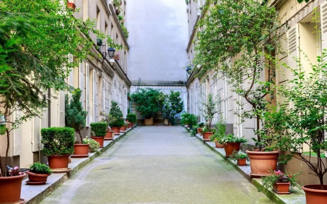 Montmartre Apartments - Degas