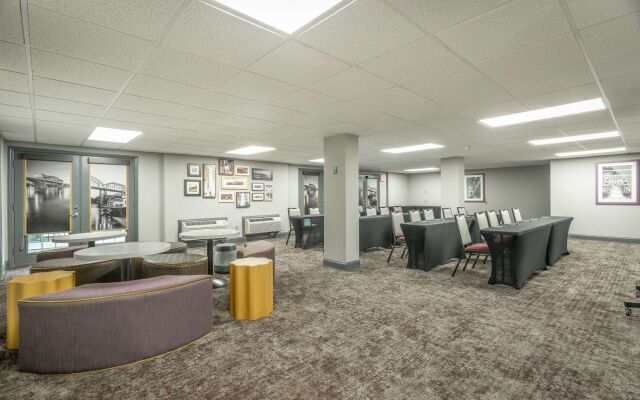 Spark by Hilton Chattanooga Downtown