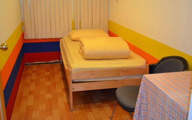 Holo Hostel