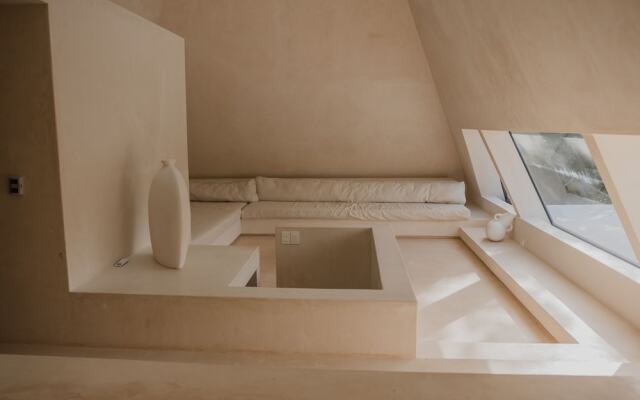 Eye Of Horus Tulum By Lockey