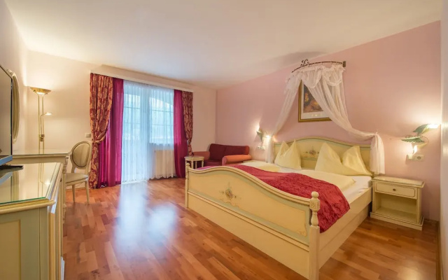 Schlossl Hotel Kindl