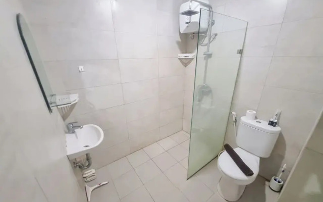 Elegant And Spacious 2Br Loft Green Park Yogyakarta Apartment