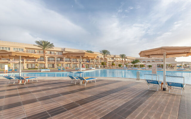 Pickalbatros Royal Moderna Sharm & Aqua Park