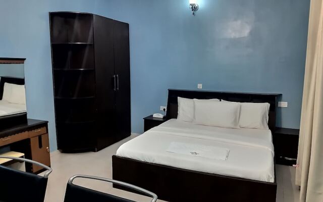 Texxon House Guest Apartments