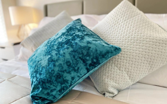 Guild House. 2-bed apartment close to Town Centre