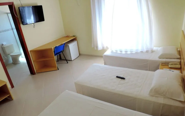 Hotel Pequeno Mundo II