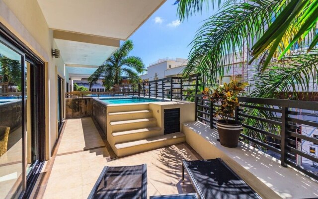 Beachfront! Luxury! 2 BR, W/ Plunge Pool. Paradise