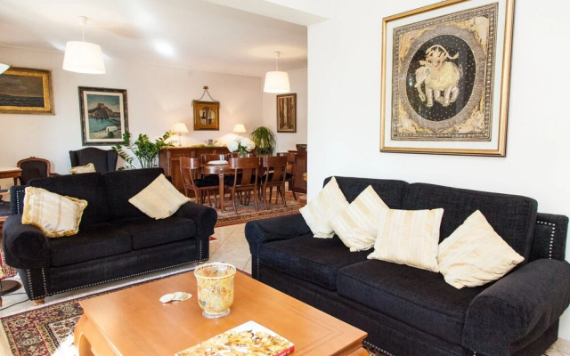 Beautiful 3 bedrooms apt in N. Smirni