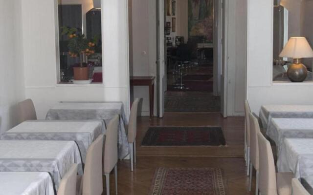 Acacias Apparts Hôtel