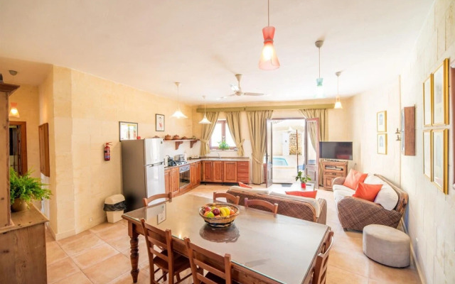 Ta Battista - Xewkija Holiday Home