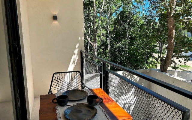 Pool Peaceful Escape Cozy Jungle Studio S12