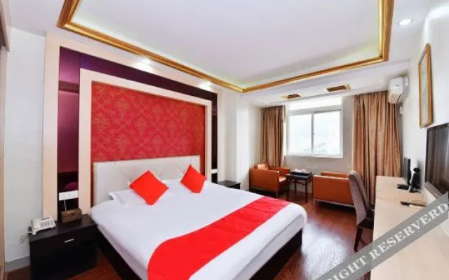 Wanlong Business Hotel