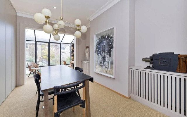 Trendy, Fun 2-Bed in Chelsea