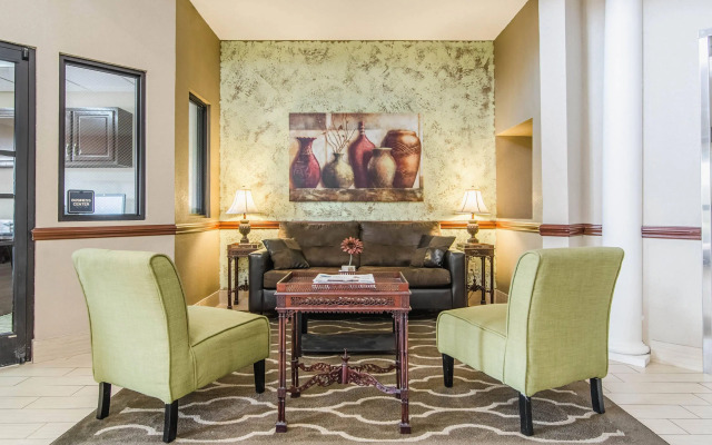 Quality Suites Graham - Burlington South