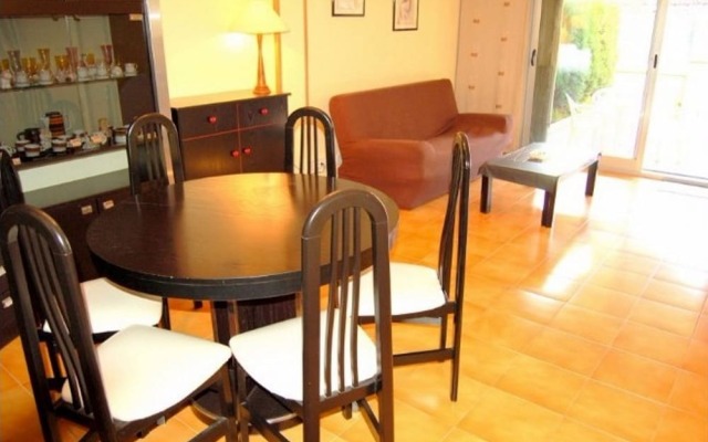 Planta Baja Con Jardin Privado Cerca De La Playa