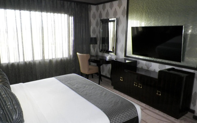 Sutan Raja Hotel And Convention Centre