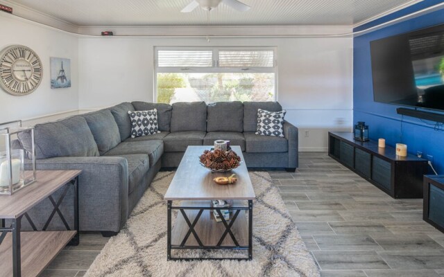 Exquisite 4BR Home near Old Town by WanderJaunt