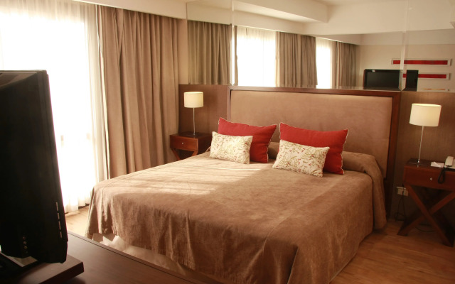 Grand King Hotel