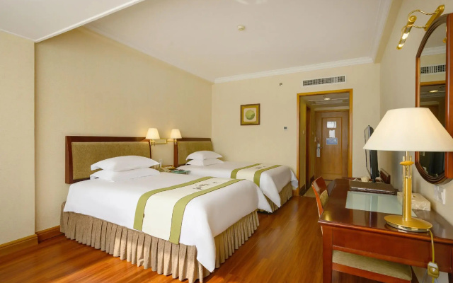 Quanzhou Overseas Chinese Hotel