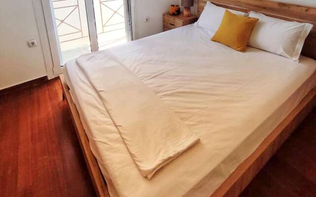 Charming Lefkada Town 2-bedroom Apartment