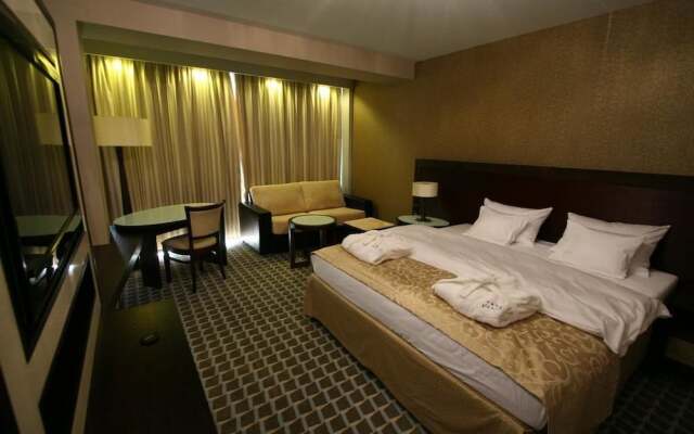 Apartament 214 w Marine Hotel