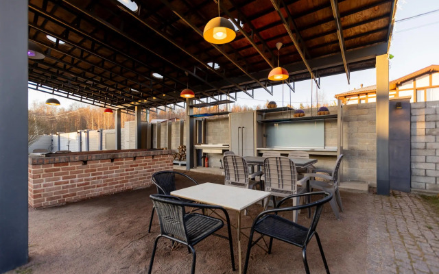 Апартаменты в загородном доме