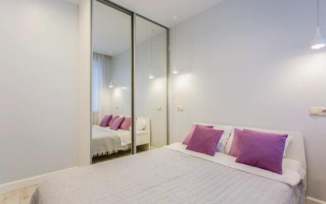 Moment House (Момент Хаус) на улице Народного Ополчения