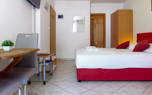 Studio for 2 People - Split Region