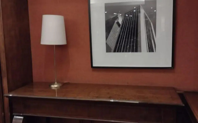 Avenida Corrientes, Obelisco, Cultura y Confort