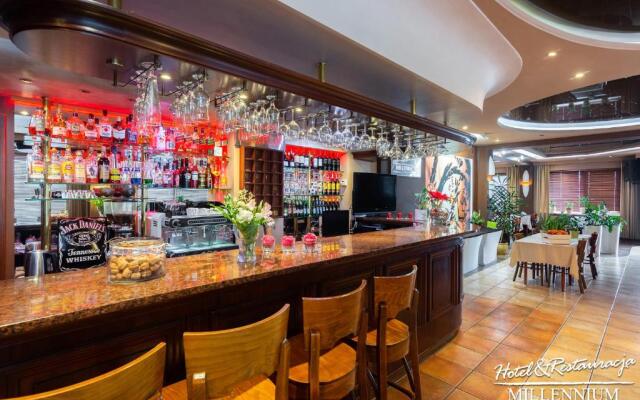 Hotel Millennium