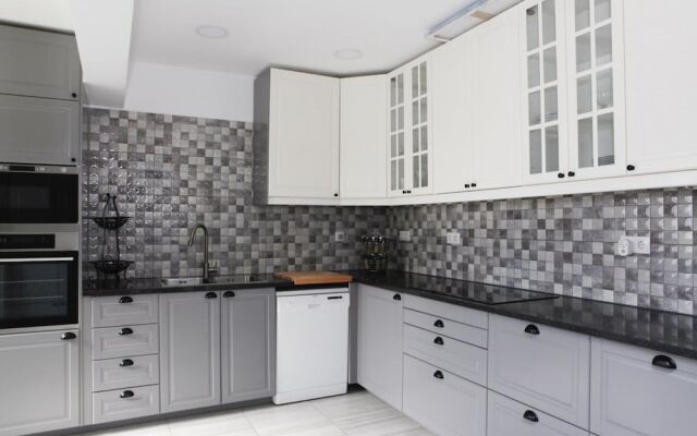 Charming apartment in peaceful Cascais