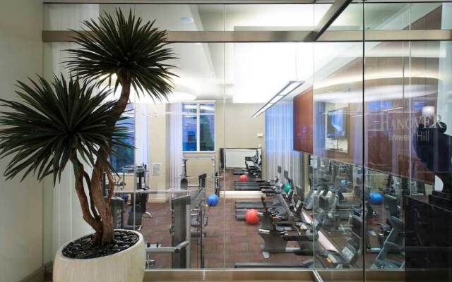 Global Luxury Suites at Toone Street